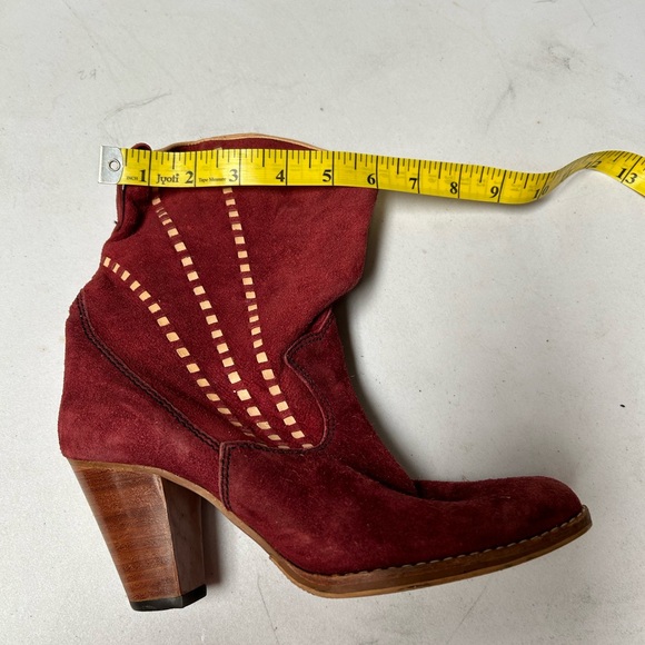 Sofsol size 7 burgundy boots - Picture 8 of 10
